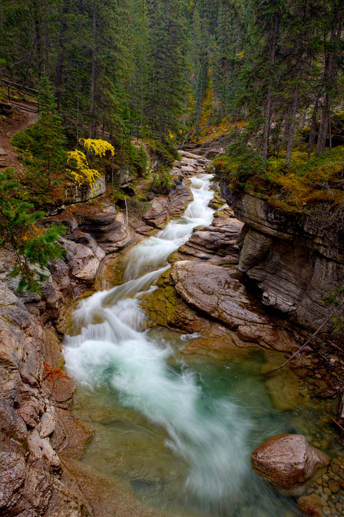 Maligne River, Jasper Natl Park, Canada