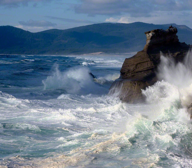 Crashing Waves at Cape Kiwanda