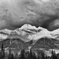 Alpenglow at Moraine Lake