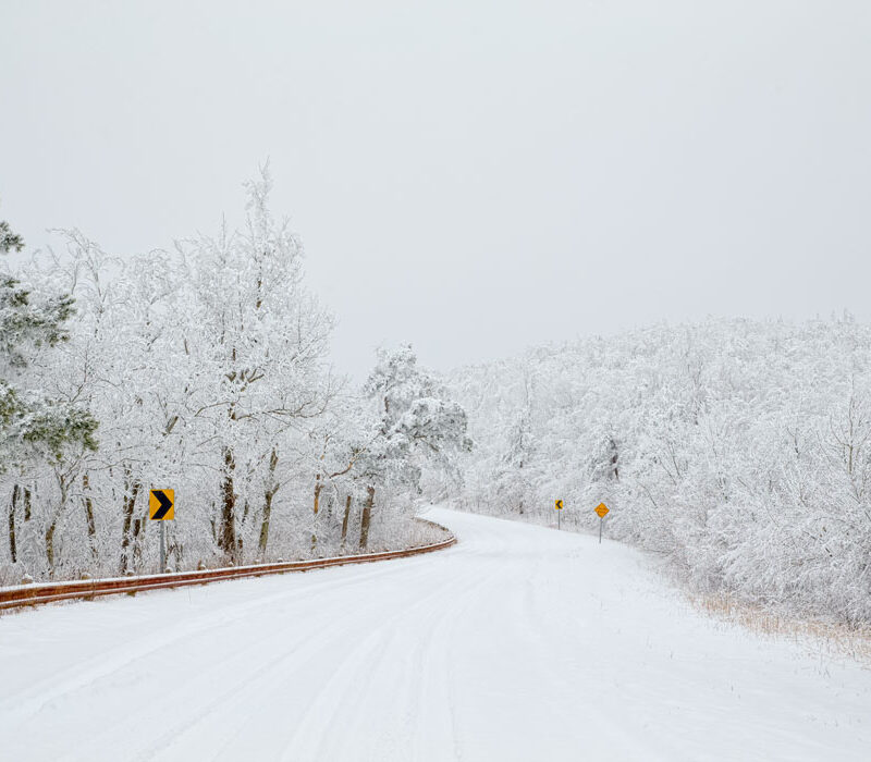 7" of Snow on the Talimena Byway, Arkansas