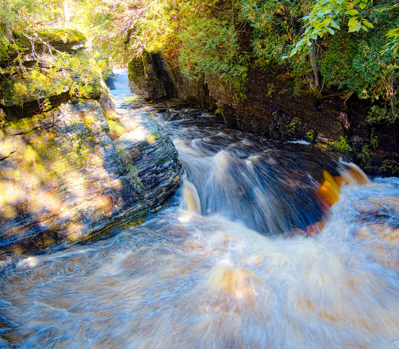 Canyon Falls Pk, Sturgeon R Gorge
2022_09_28-0047-drone
N 46 37.2478 W 88 28.8126
